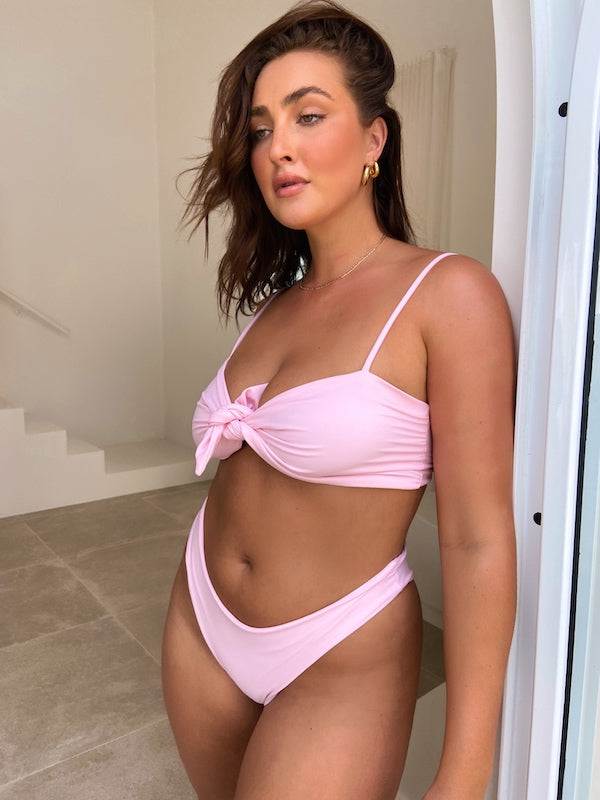 Tie Up Bow Set with Straps